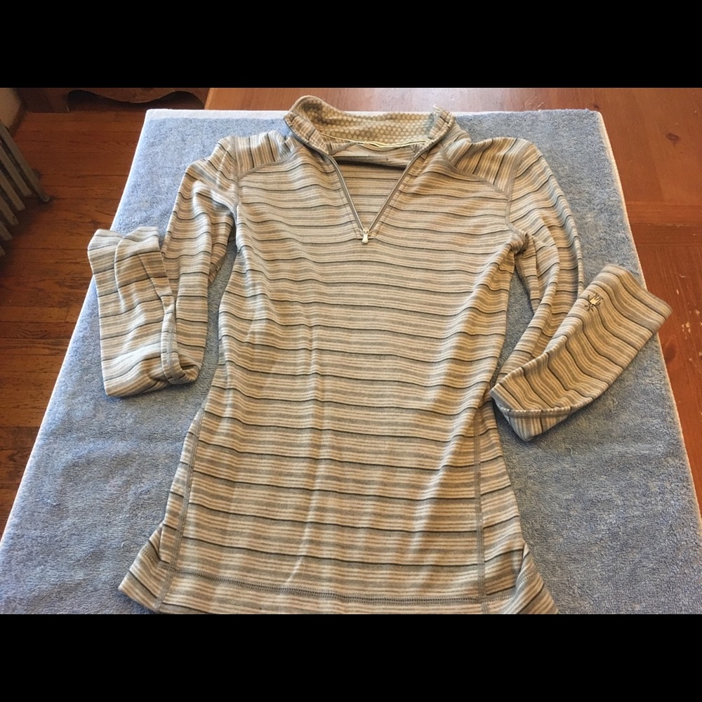 Women’s long sleeve Smartwool shirt